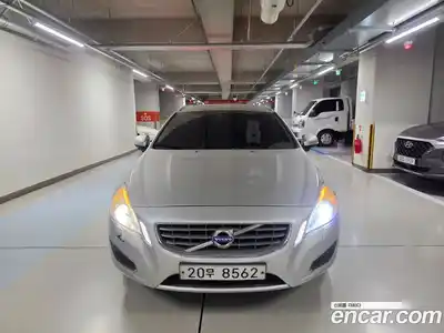 Volvo V60 D3 1st