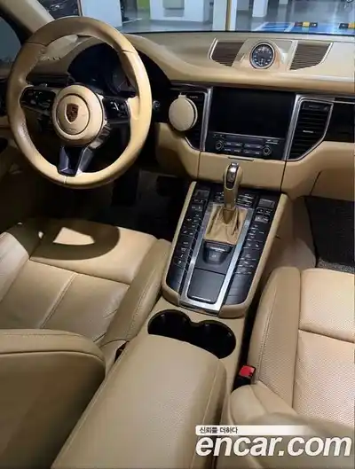 Porsche Macan 2017 3.0 гидро в Москве № 2203281, миниатюра 2