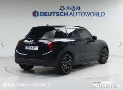 Mini Cooper 2025 2.0 гидро в Москве № 2203811, миниатюра 2
