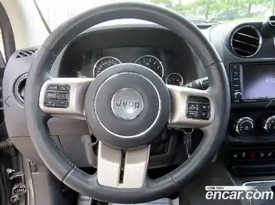 Jeep Compass 2011 2.4 вариатор в Москве № 2204737, миниатюра 9