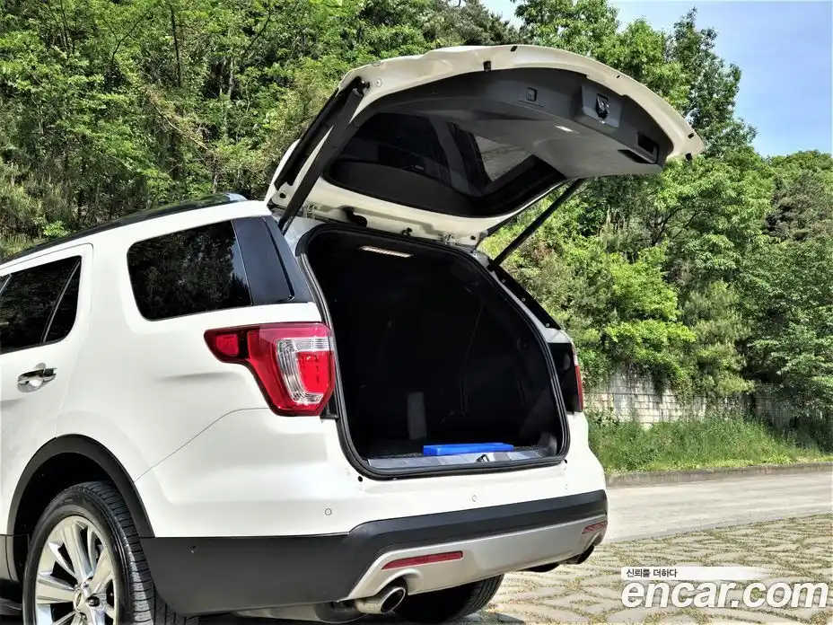 Ford Explorer 2017 2.3 гидро в Москве № 2205019, фото 20