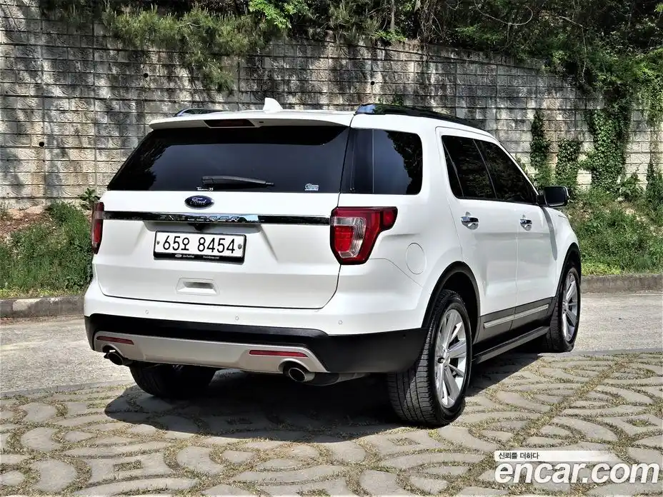 Ford Explorer 2017 2.3 гидро в Москве № 2205019, фото 3