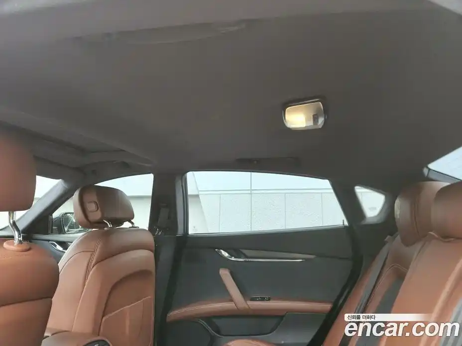 Maserati Quattroporte 2018 3.0 гидро, фото 13