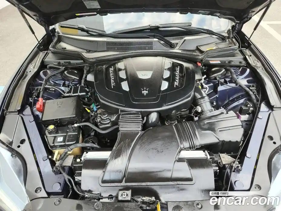 Maserati Quattroporte 2018 3.0 гидро, фото 14
