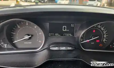 Peugeot 208 2017 1.6 гидро в Москве, миниатюра 6