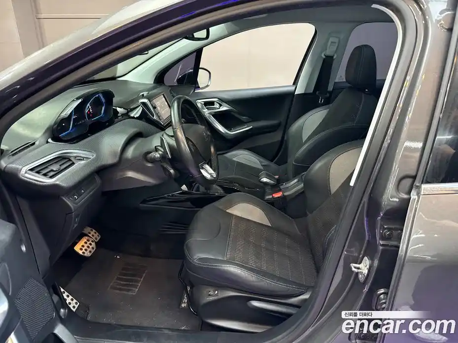 Peugeot 2008 2017 1.6 гидро в Москве, фото 11