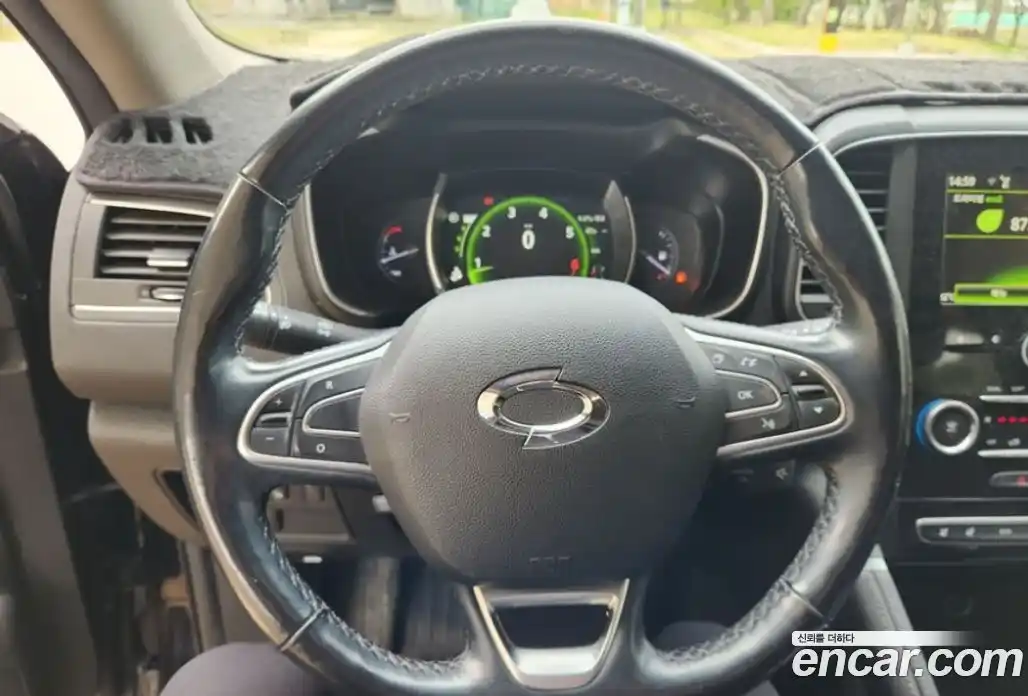 Renault QM6 2018 2.0 гидро в Москве № 2206393, фото 9