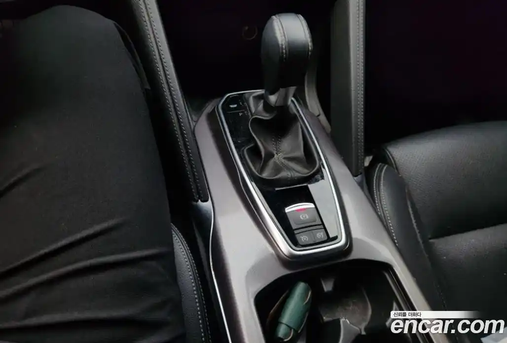 Renault QM6 2018 2.0 гидро в Москве № 2206393, фото 10