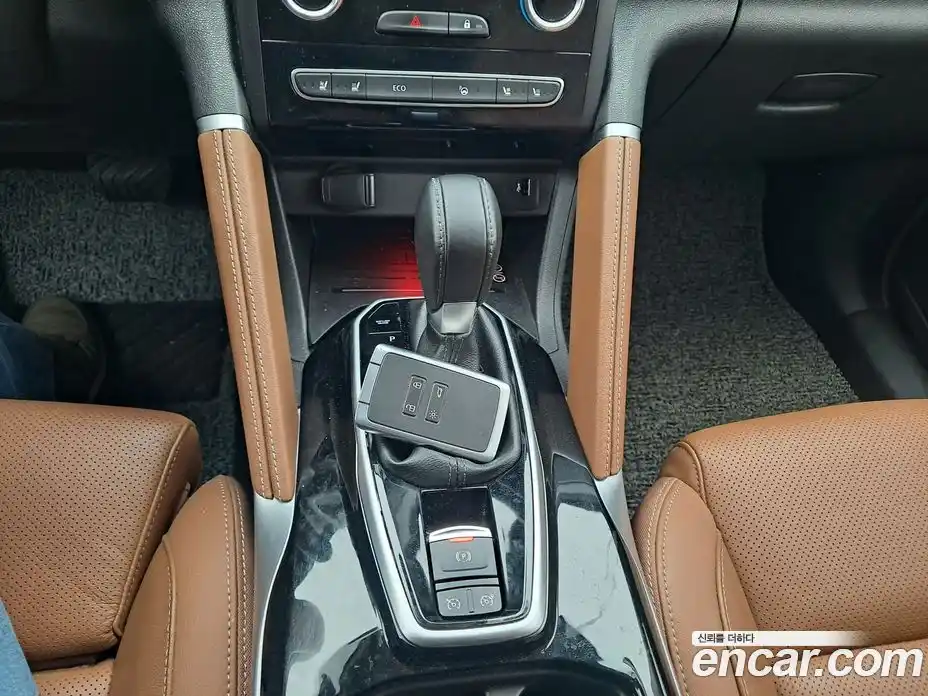 Renault QM6 2020 2.0 гидро в Москве № 2206567, фото 9