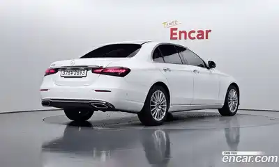 Mercedes-Benz E-Class 2022 2.0 гидро в Москве, миниатюра 2