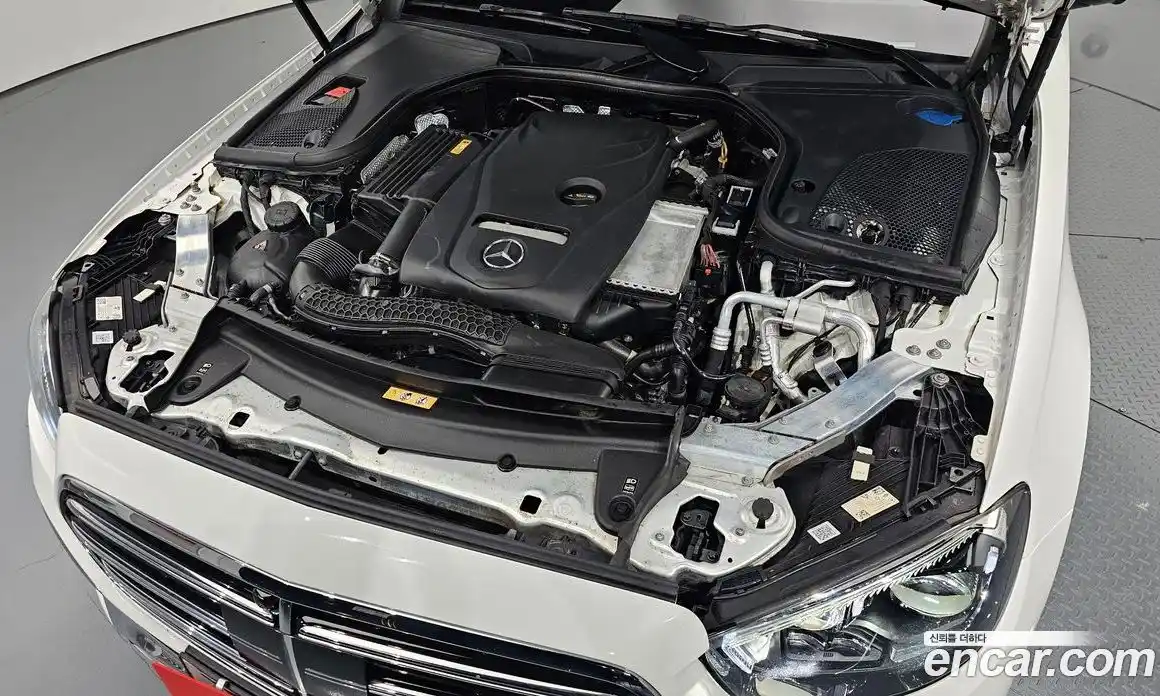 Mercedes-Benz E-Class 2022 2.0 гидро в Москве, фото 6