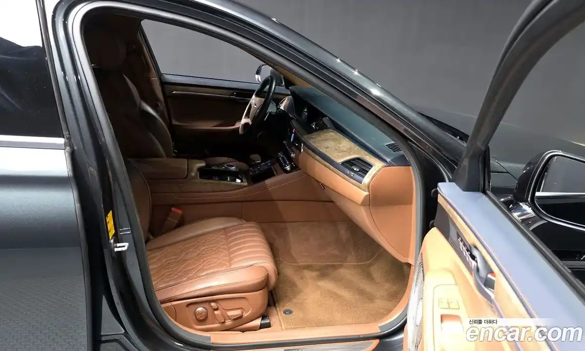 Genesis G90 2019 5.0 гидро в Москве № 22773, фото 11