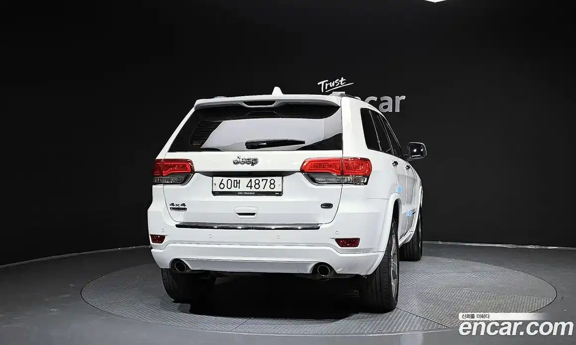 Jeep Cherokee 2015 3.0 гидро в Москве № 232765, фото 4