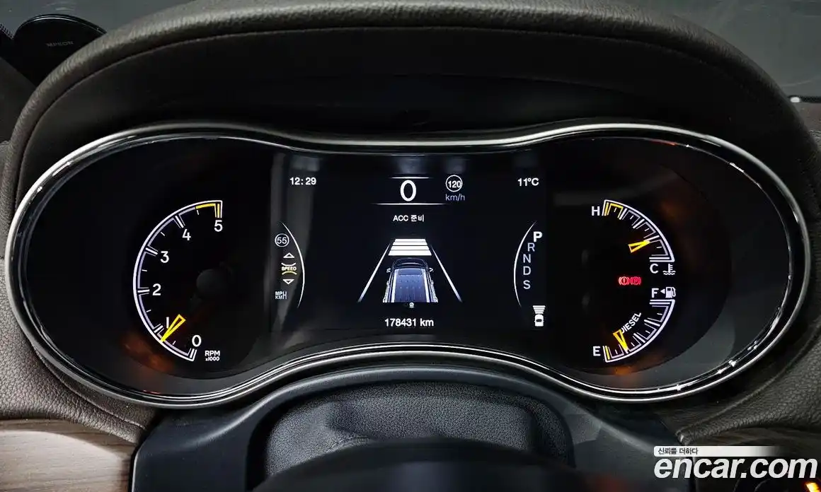 Jeep Cherokee 2015 3.0 гидро в Москве № 232765, фото 8