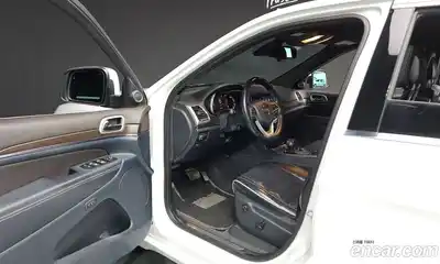 Jeep Cherokee 2015 3.0 гидро в Москве № 232765, миниатюра 10