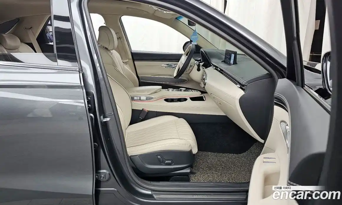 Genesis GV70 2021 2.5 гидро в Москве № 25237, фото 11