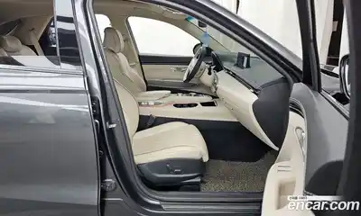 Genesis GV70 2021 2.5 гидро в Москве № 25237, миниатюра 11