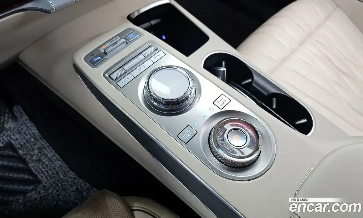 Genesis GV70 2021 2.5 гидро в Москве № 25237, фото 9