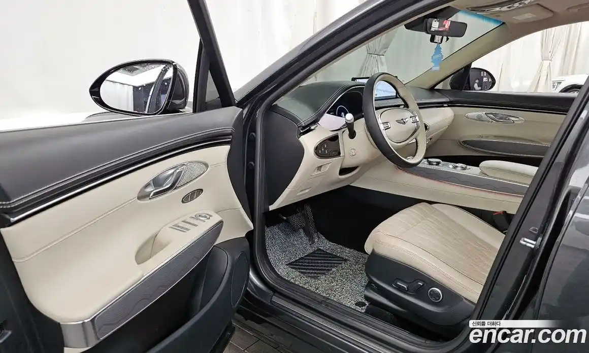 Genesis GV70 2021 2.5 гидро в Москве № 25237, фото 10
