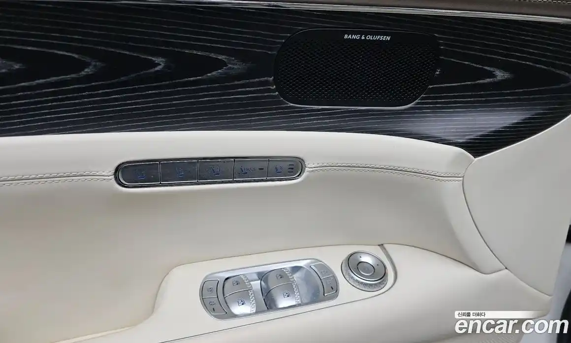 Genesis G90 2023 3.5 гидро в Москве, фото 13