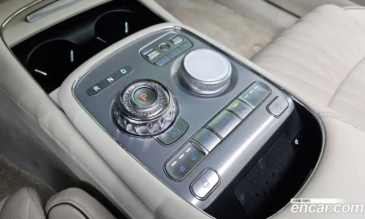 Genesis G90 2023 3.5 гидро в Москве, фото 9