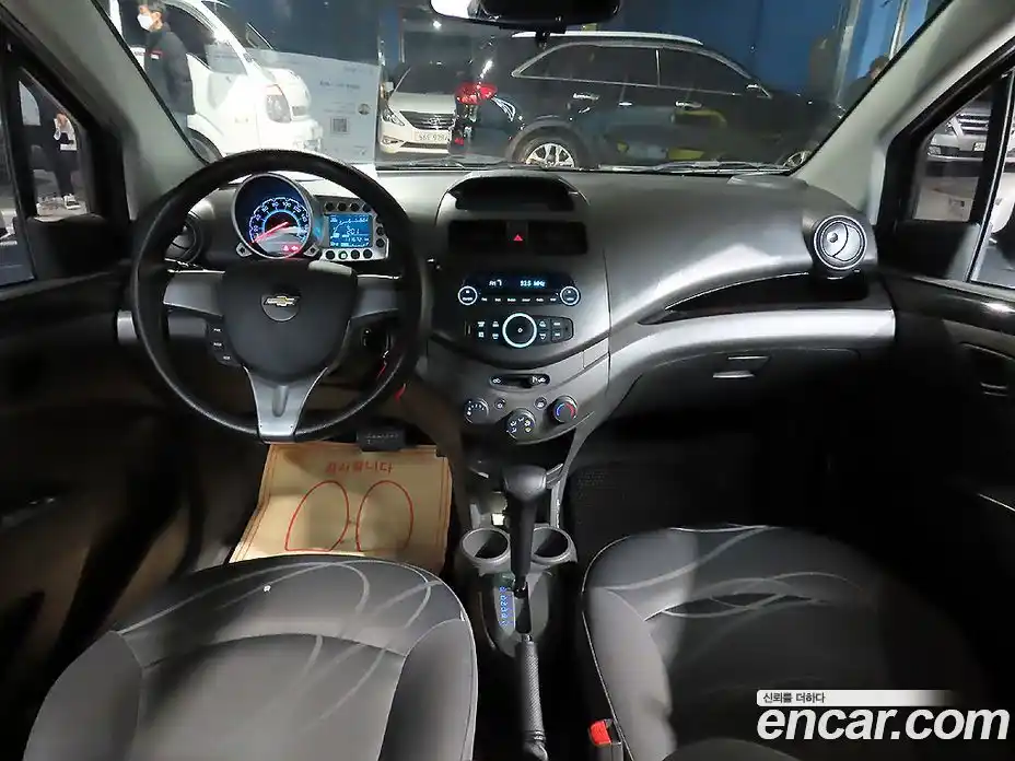 Chevrolet Spark 2012 1.0 гидро в Москве, фото 11