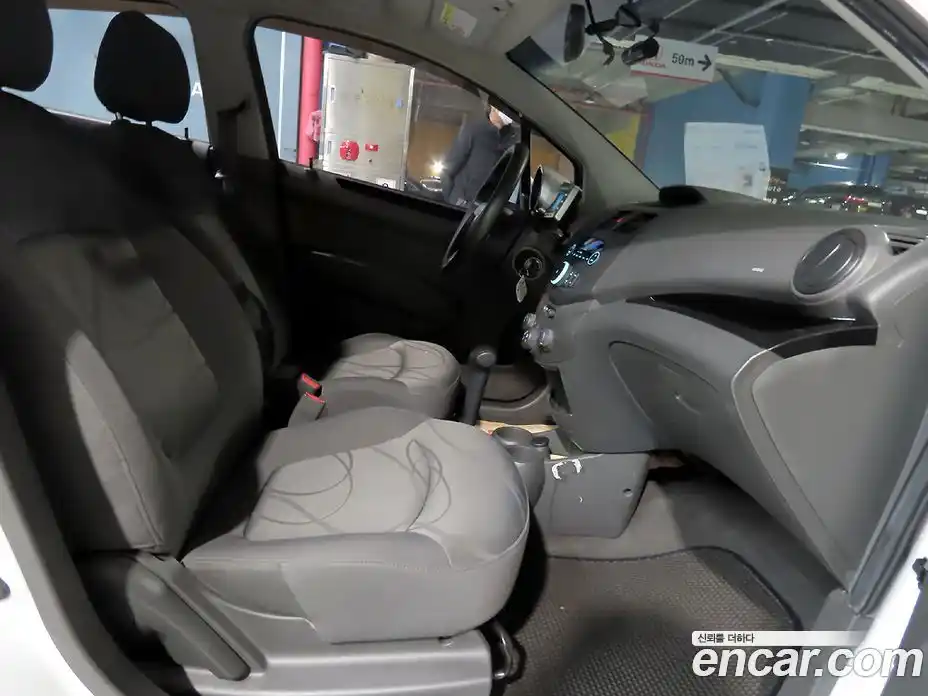 Chevrolet Spark 2012 1.0 гидро в Москве, фото 14