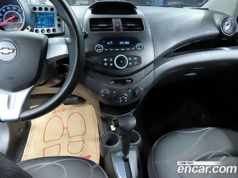 Chevrolet Spark 2012 1.0 гидро в Москве, фото 7