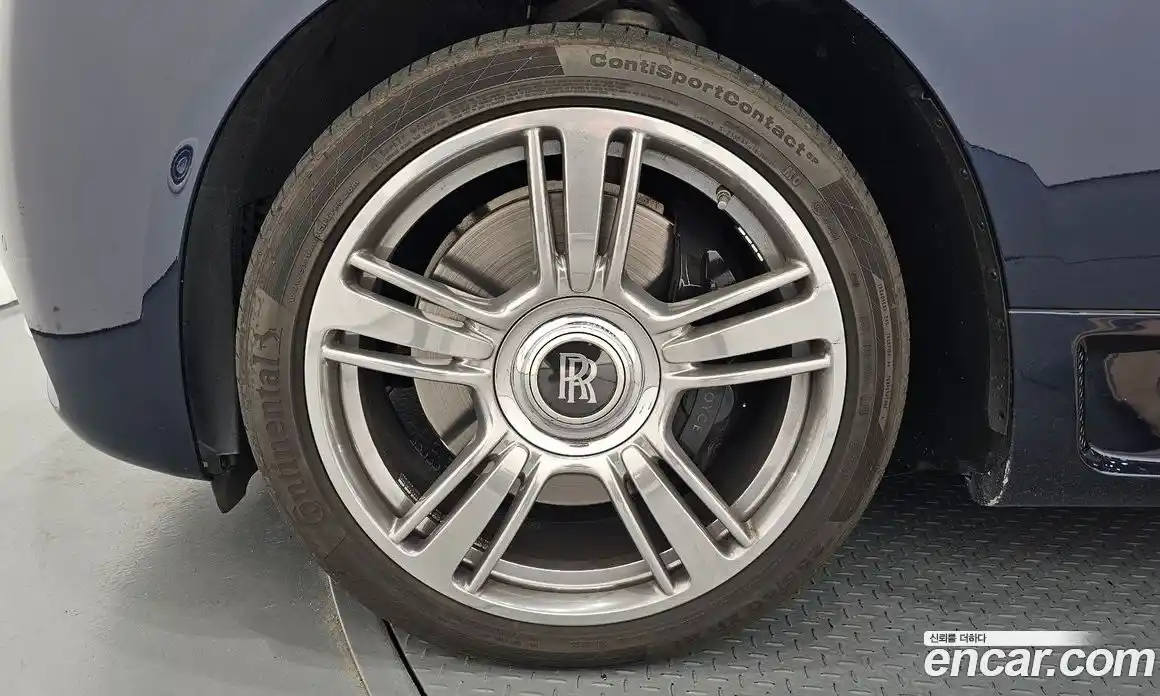 Rolls-Royce Wraith 2015 6.6 гидро, фото 5