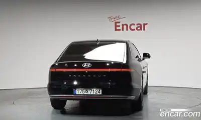 Hyundai Grandeur 2023 2.5 гидро в Москве № 518938, миниатюра 4