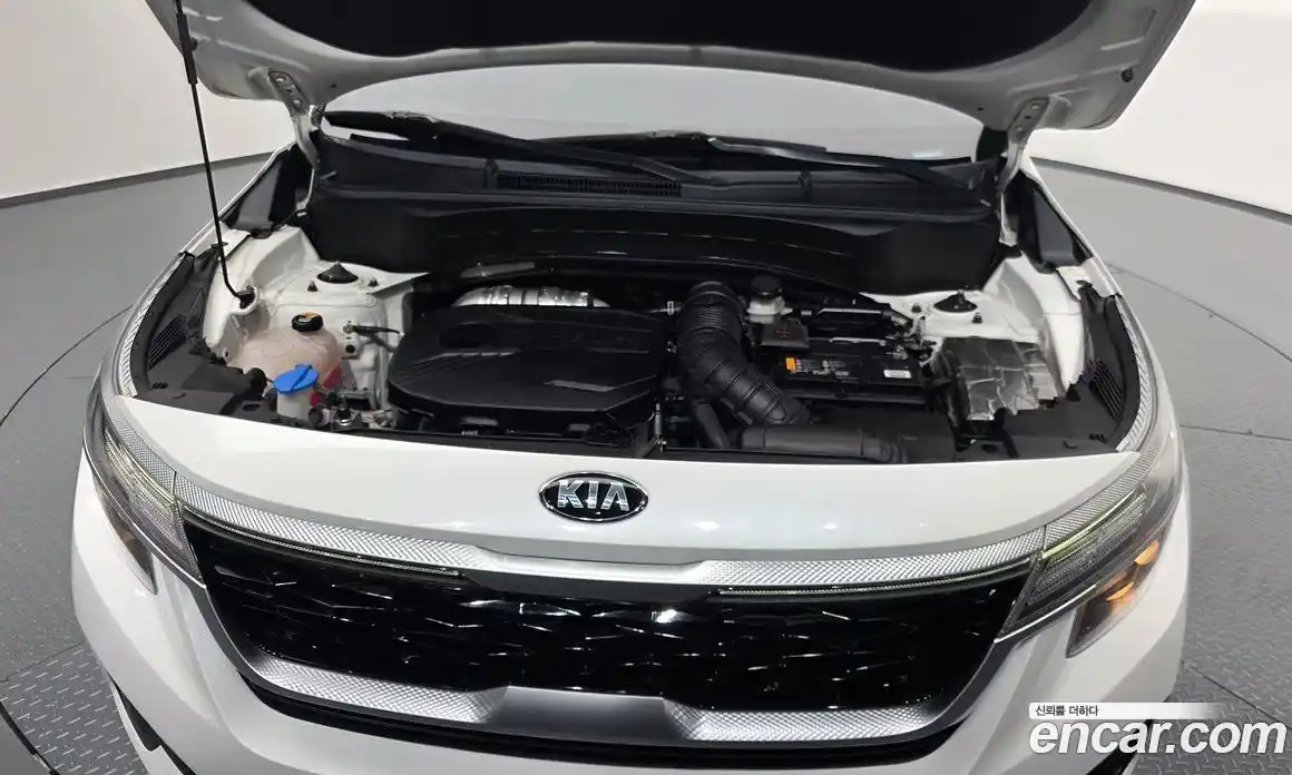 Kia Seltos 2021 1.6 гидро в Москве, фото 5