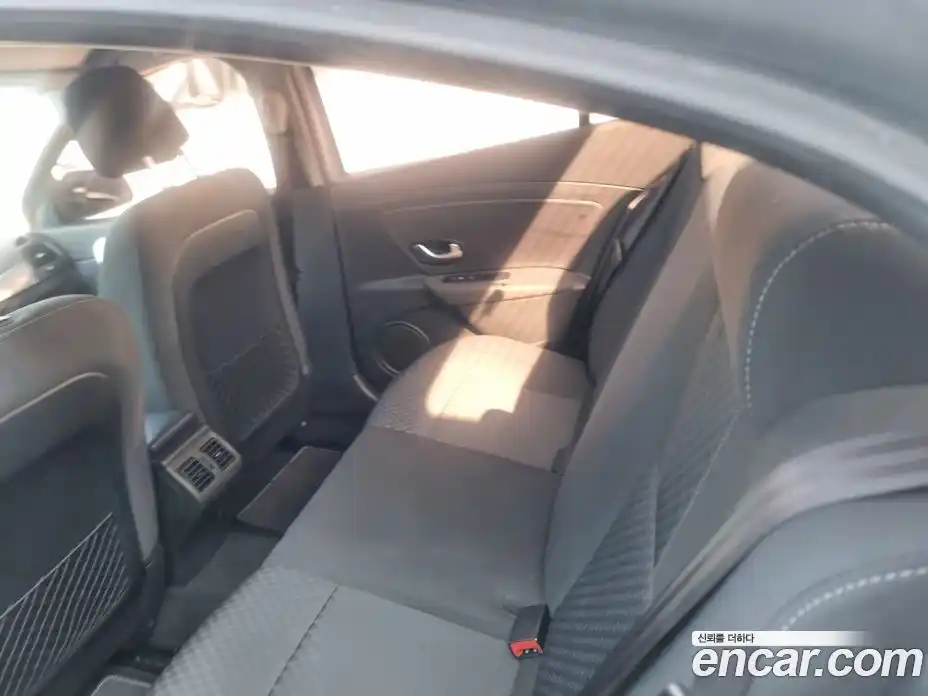 Renault SM3 2009 1.6 гидро в Москве № 748446, фото 11
