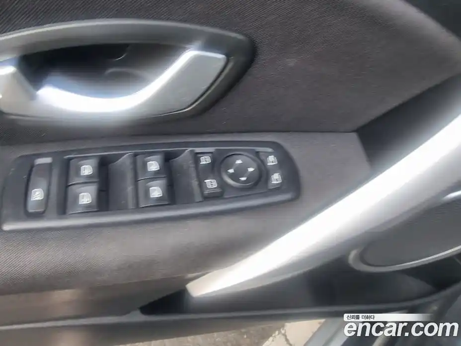 Renault SM3 2009 1.6 гидро в Москве № 748446, фото 6