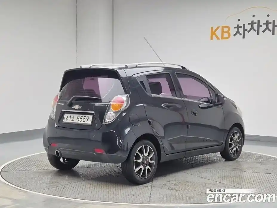 Chevrolet Spark 2012 1.0 гидро в Москве, фото 3
