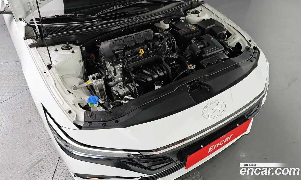 Hyundai Avante 2024 1.6 гидро в Москве, фото 6