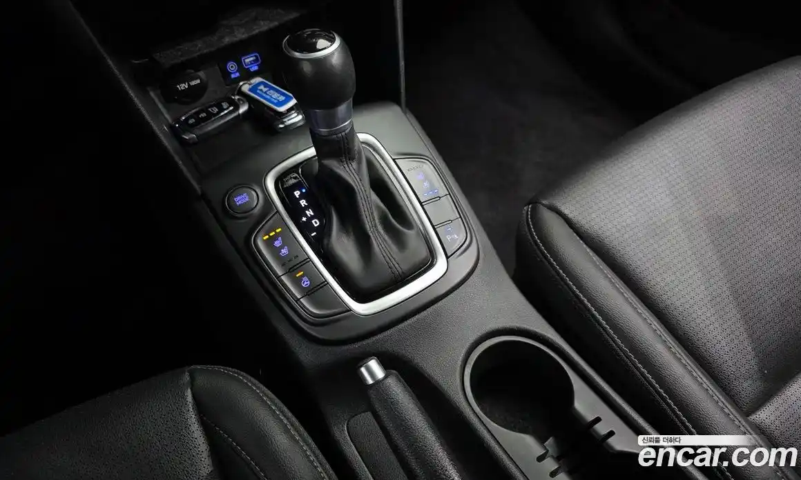 Hyundai Kona 2017 1.6 гидро в Москве, фото 9