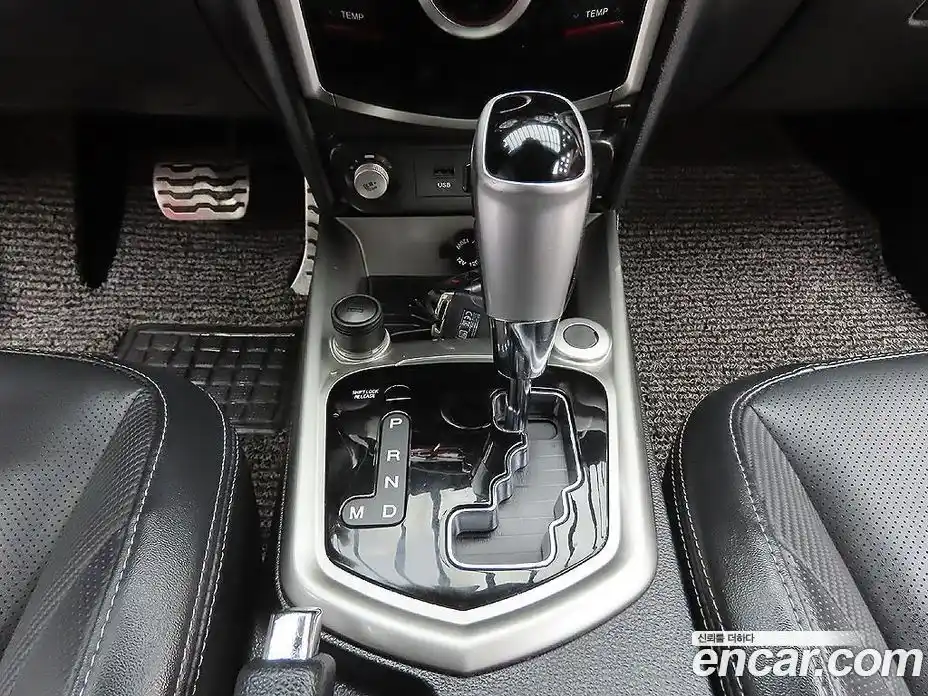 SsangYong TIBOLI 2015 1.6 гидро в Москве № 857099, фото 9