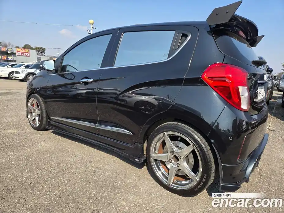 Chevrolet Spark 2015 1.0 гидро в Москве, фото 5