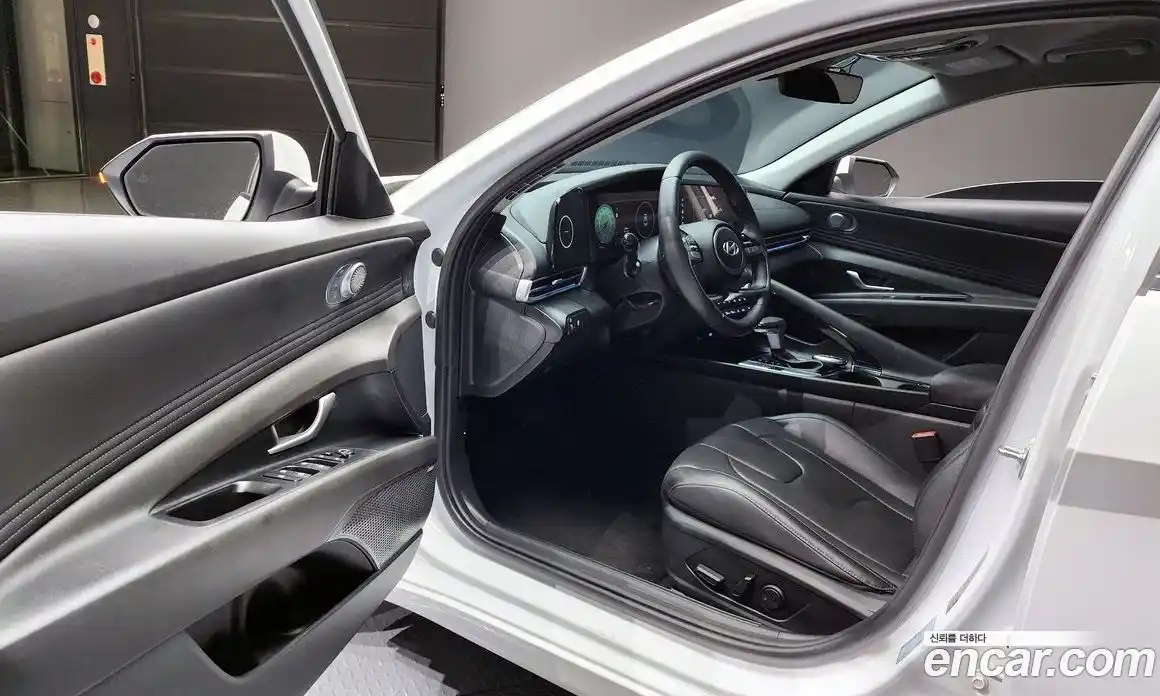 Hyundai Avante 2023 1.6 гидро в Москве № 8832, фото 11