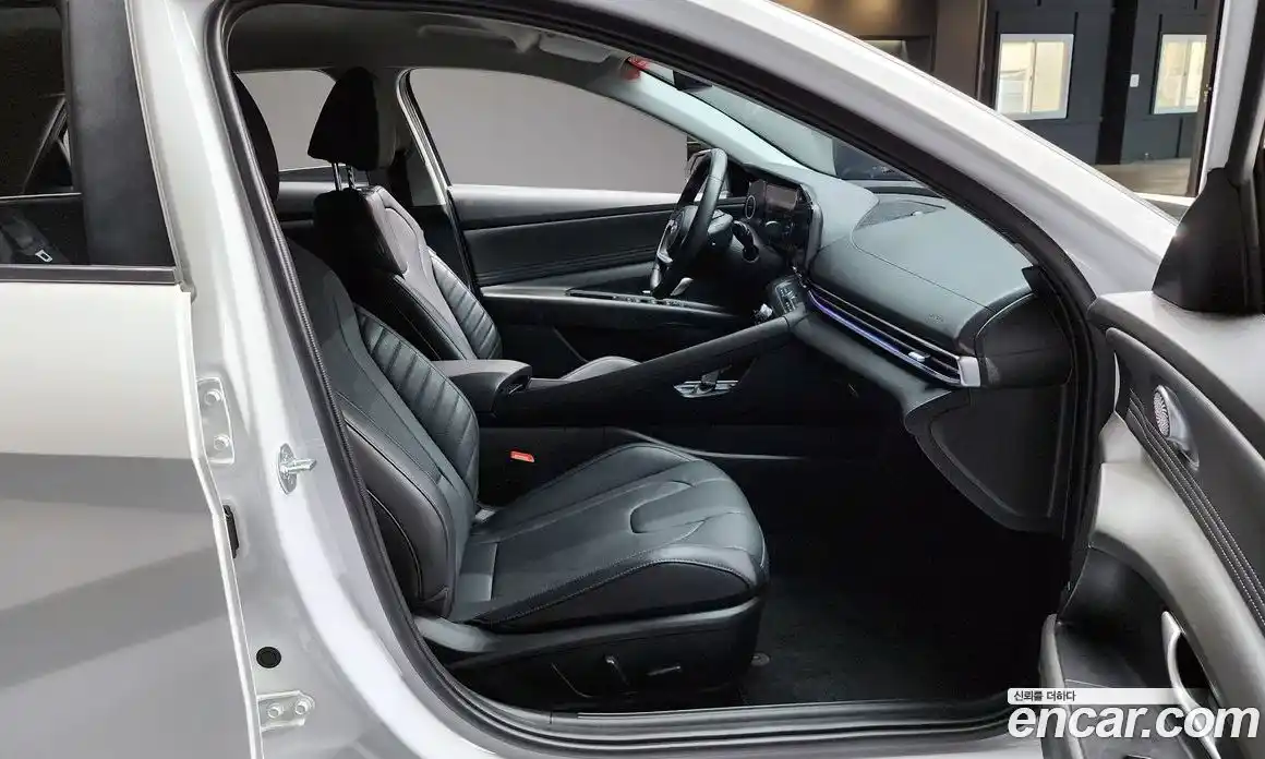 Hyundai Avante 2023 1.6 гидро в Москве № 8832, фото 10
