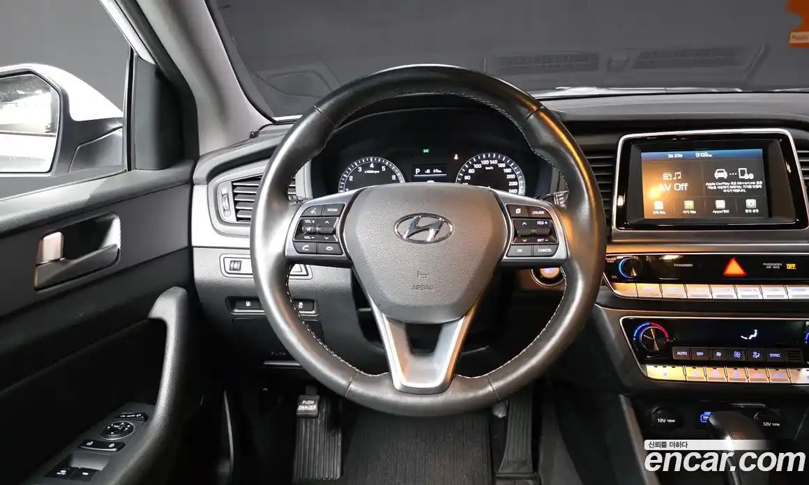 Hyundai Sonata 2017 2.0 гидро в Москве, фото 13