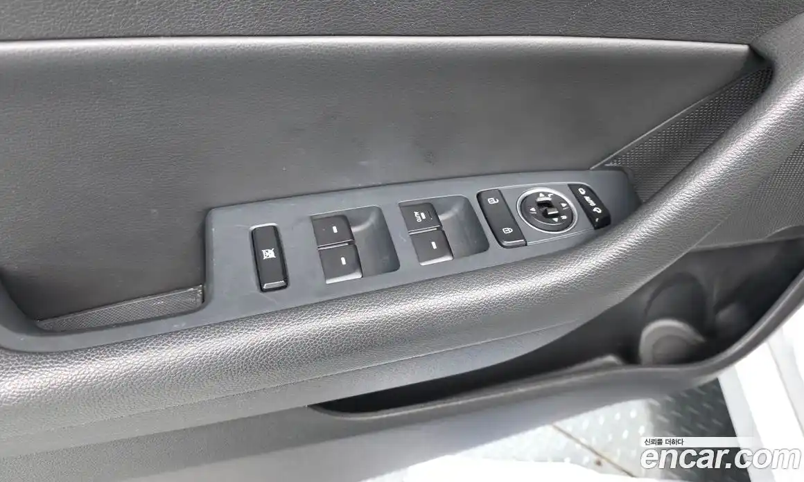 Hyundai Sonata 2017 2.0 гидро в Москве, фото 18