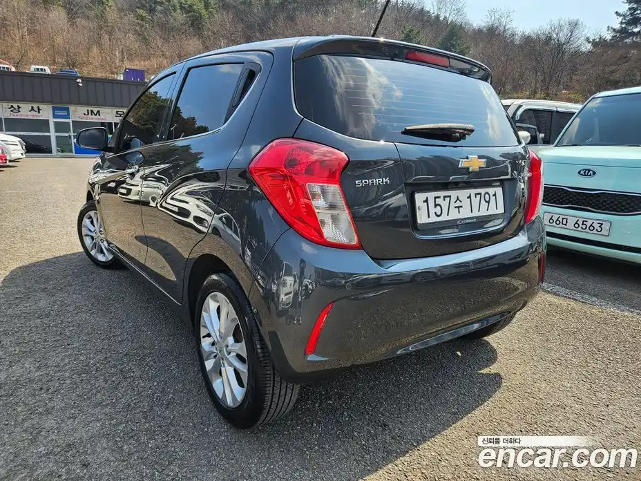 Chevrolet Spark 2020 1.0 гидро в Москве, фото 5