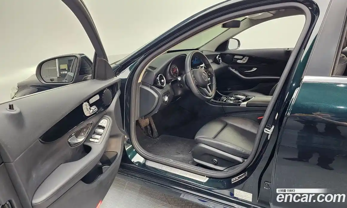 Mercedes-Benz C-Class 2019 2.0 гидро в Москве, фото 10