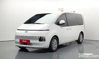 Hyundai Staria