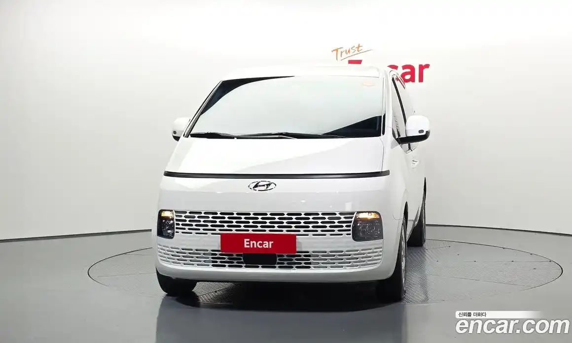 Hyundai Staria 2021 2.2 гидро в Москве, фото 3