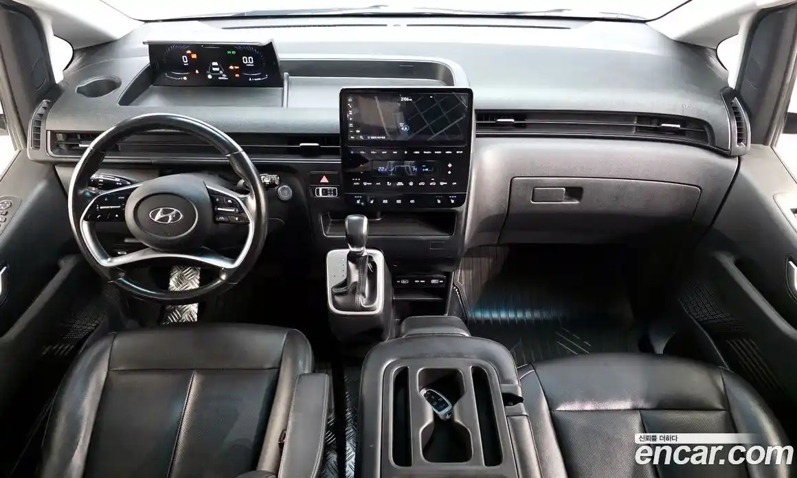 Hyundai Staria 2021 2.2 гидро в Москве, фото 7