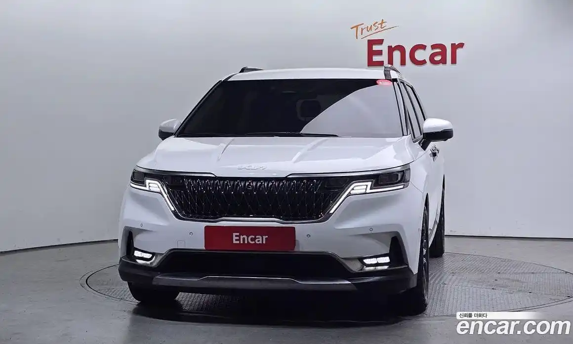 Kia Canival 2023 2.2 гидро в Москве № 1129052, фото 3