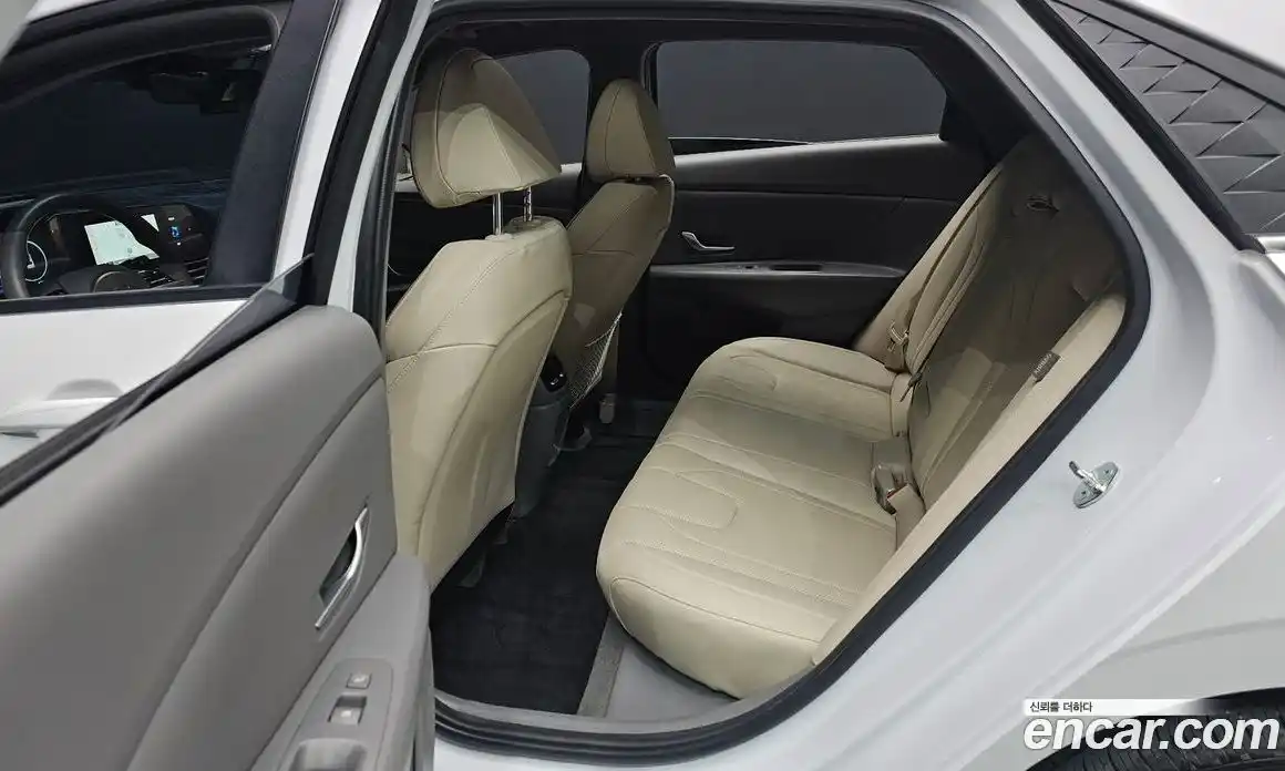 Hyundai Avante 2023 1.6 гидро в Москве, фото 13