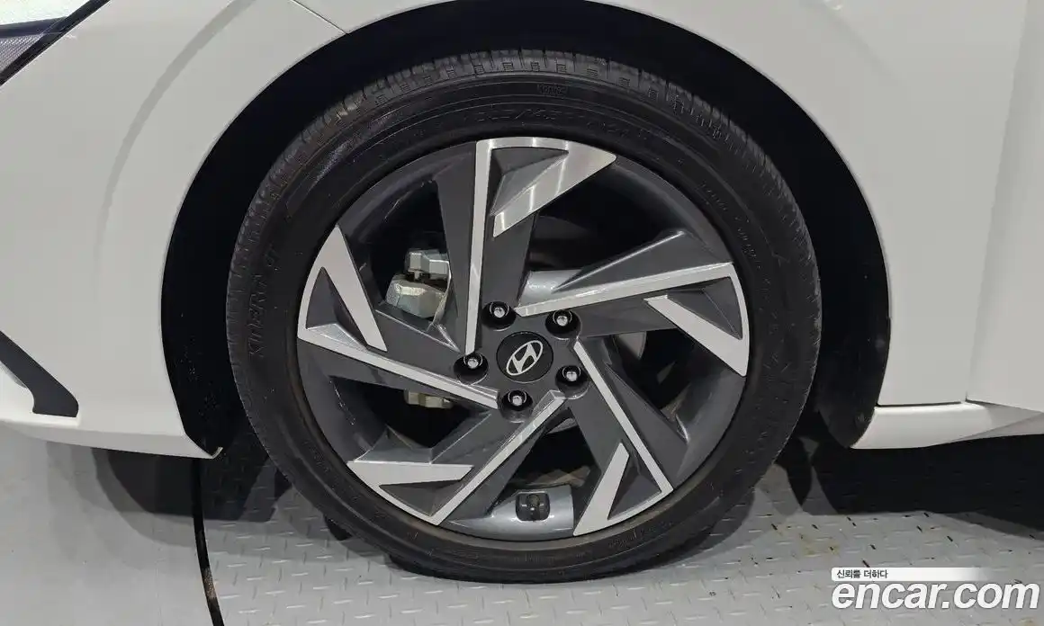 Hyundai Avante 2023 1.6 гидро в Москве, фото 5